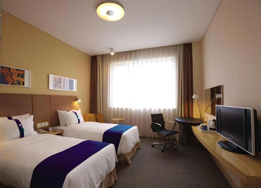 Holiday Inn Express Zhangye By Ihg Esterno foto
