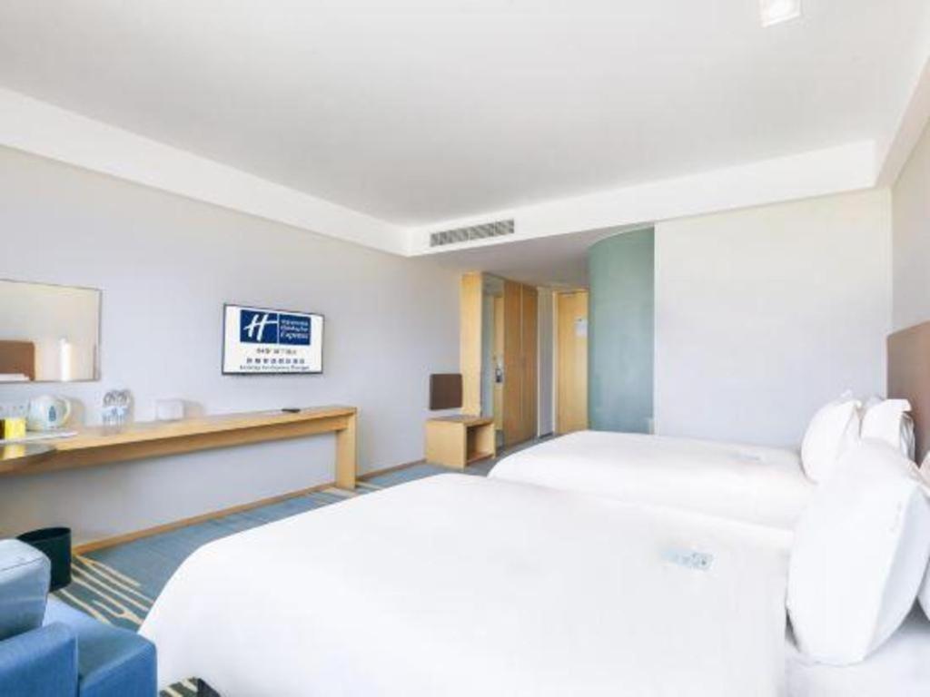 Holiday Inn Express Zhangye By Ihg Esterno foto