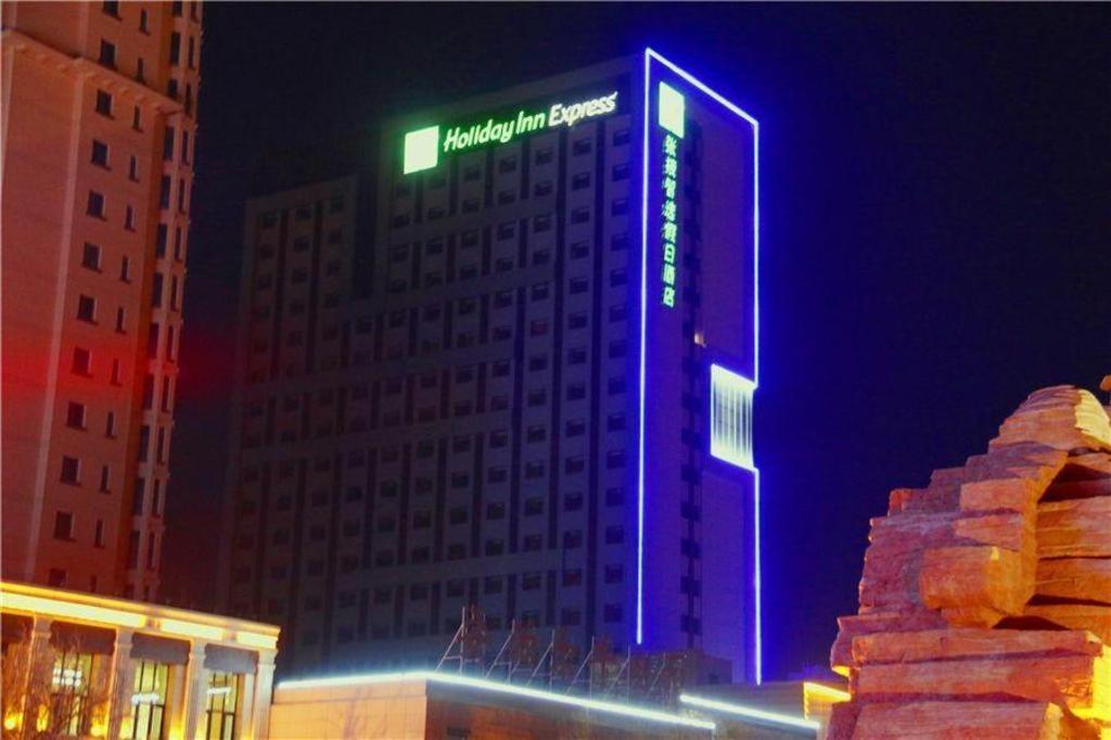 Holiday Inn Express Zhangye By Ihg Esterno foto